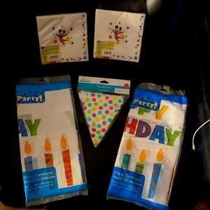 Mickey Mouse napkins 2 table covers 1 flag banner